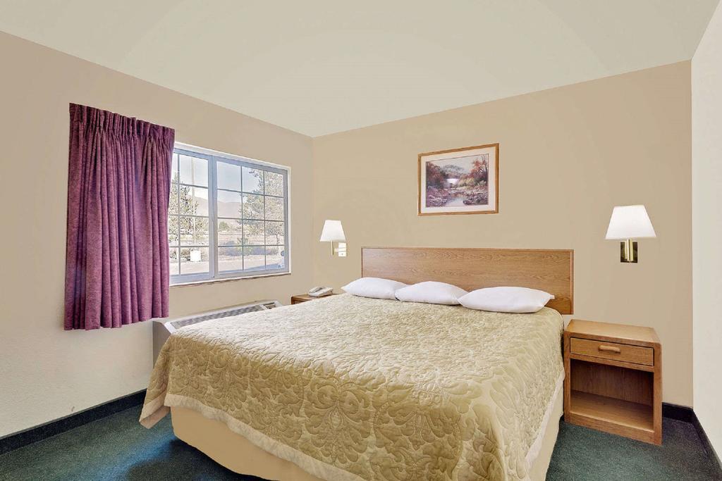 Hotel Super 8 By Wyndham Battle Mountain Extérieur photo